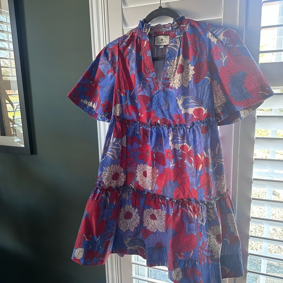 Tuckernuck Dresses & Skirts - Tuckernuck Blue, Red and Tan Floral Tiered Dress